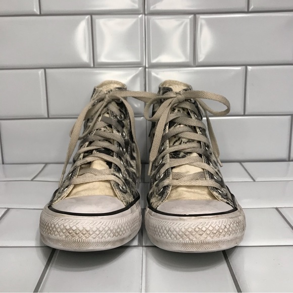 CONVERSE LEOPARD PRINT Size 7.5 High Top Sneakers; Preloved - Picture 3 of 9